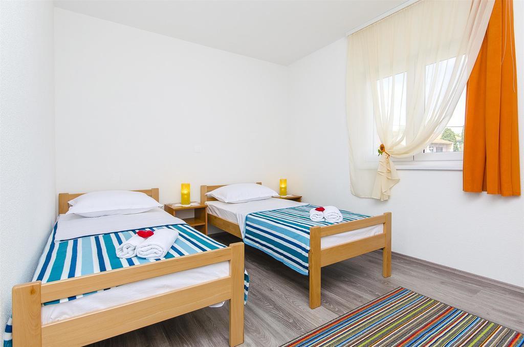 Apartments Branka Trogir Kültér fotó